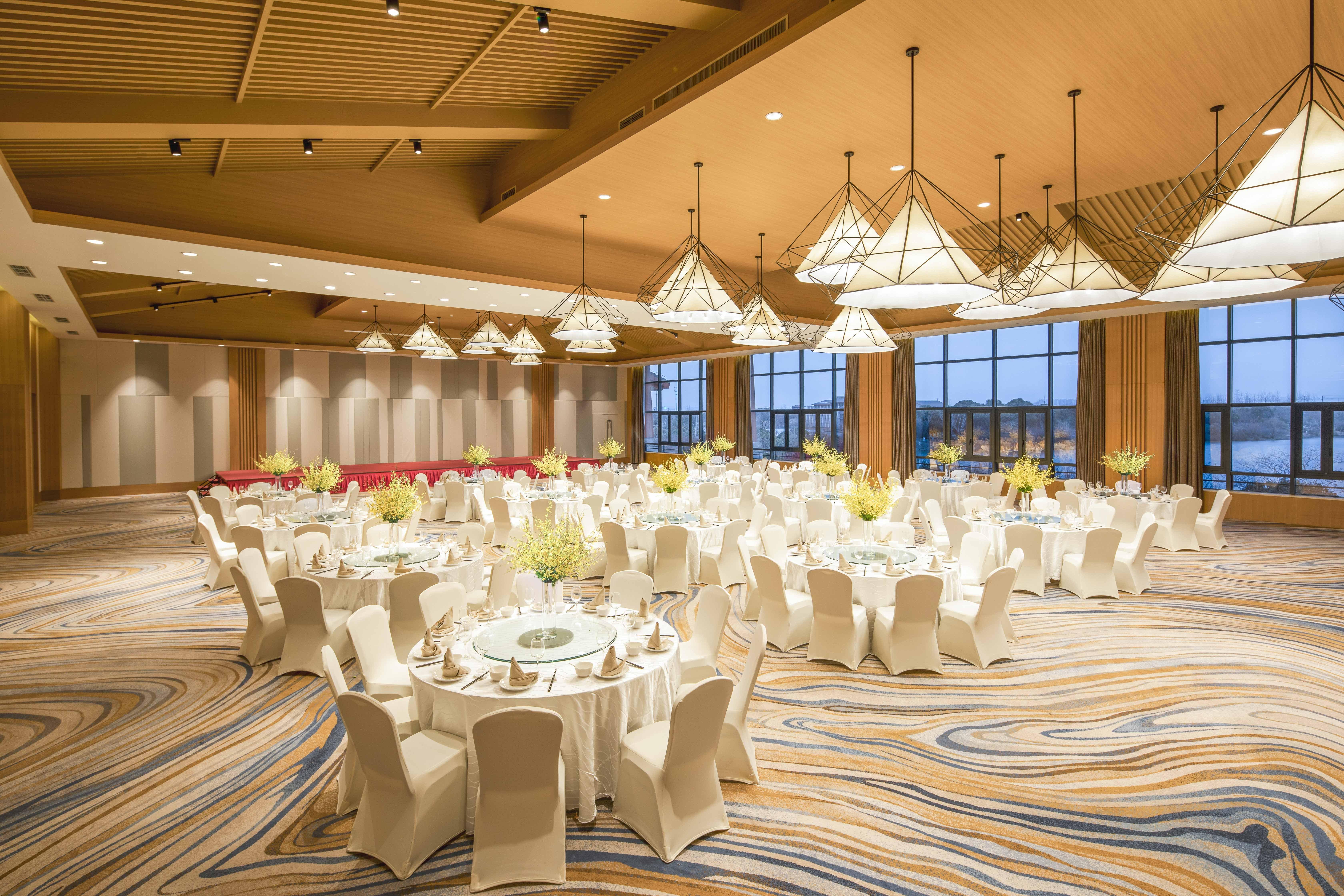 Holiday Inn Kunshan Huaqiao By Ihg Esterno foto