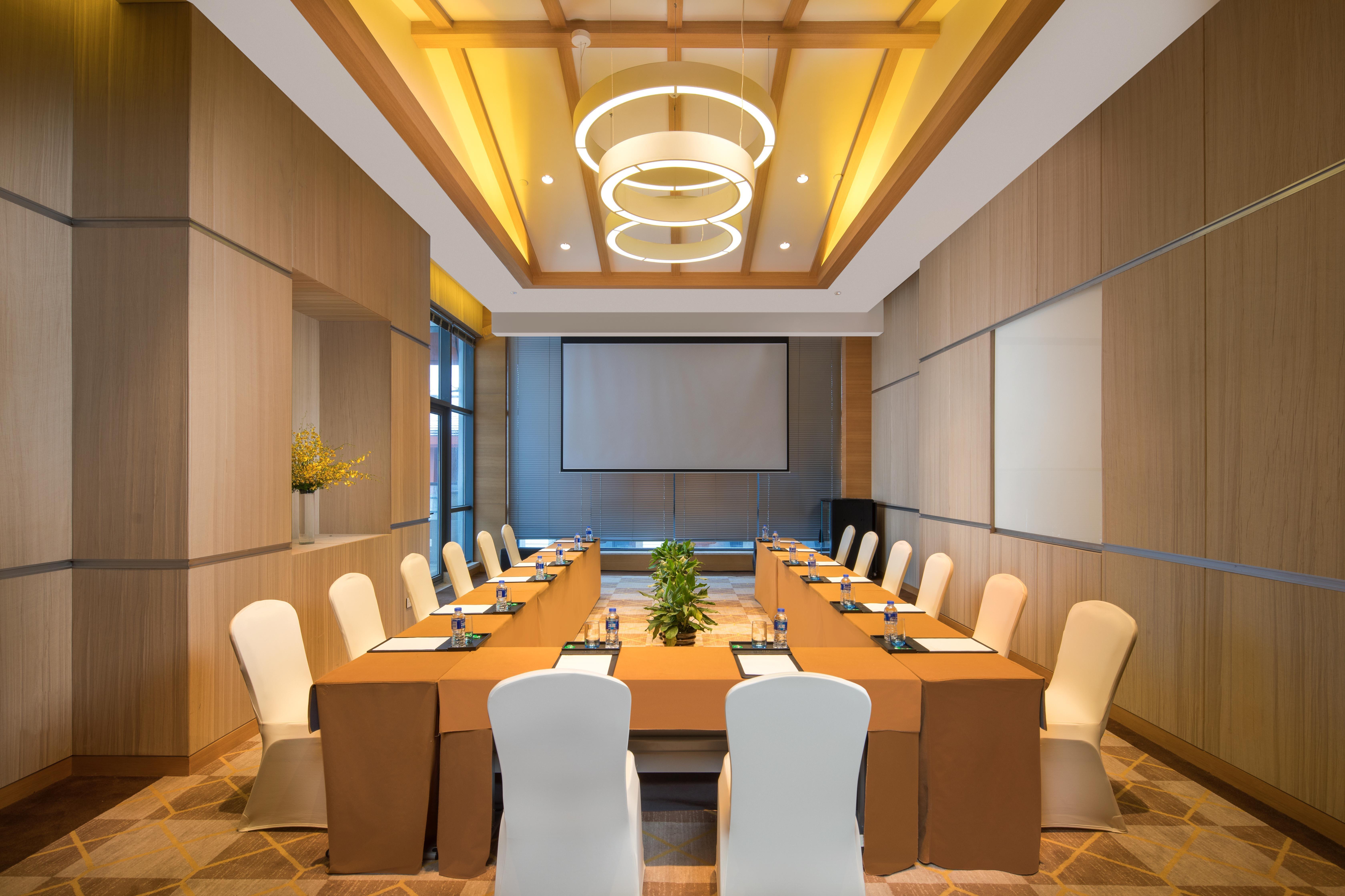 Holiday Inn Kunshan Huaqiao By Ihg Esterno foto